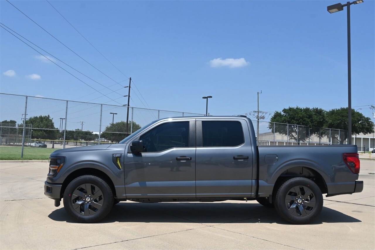 2025 Ford F-150 STX photo 3