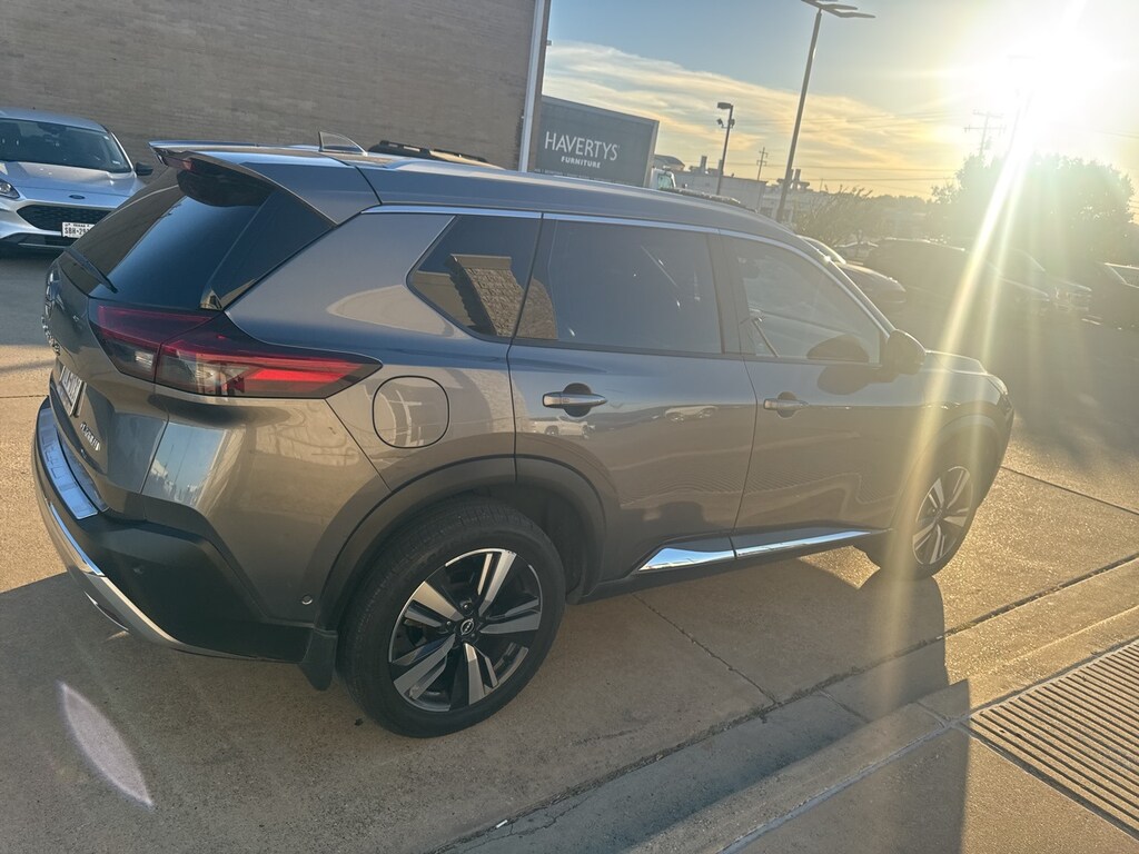 Used 2022 Nissan Rogue Platinum SUV