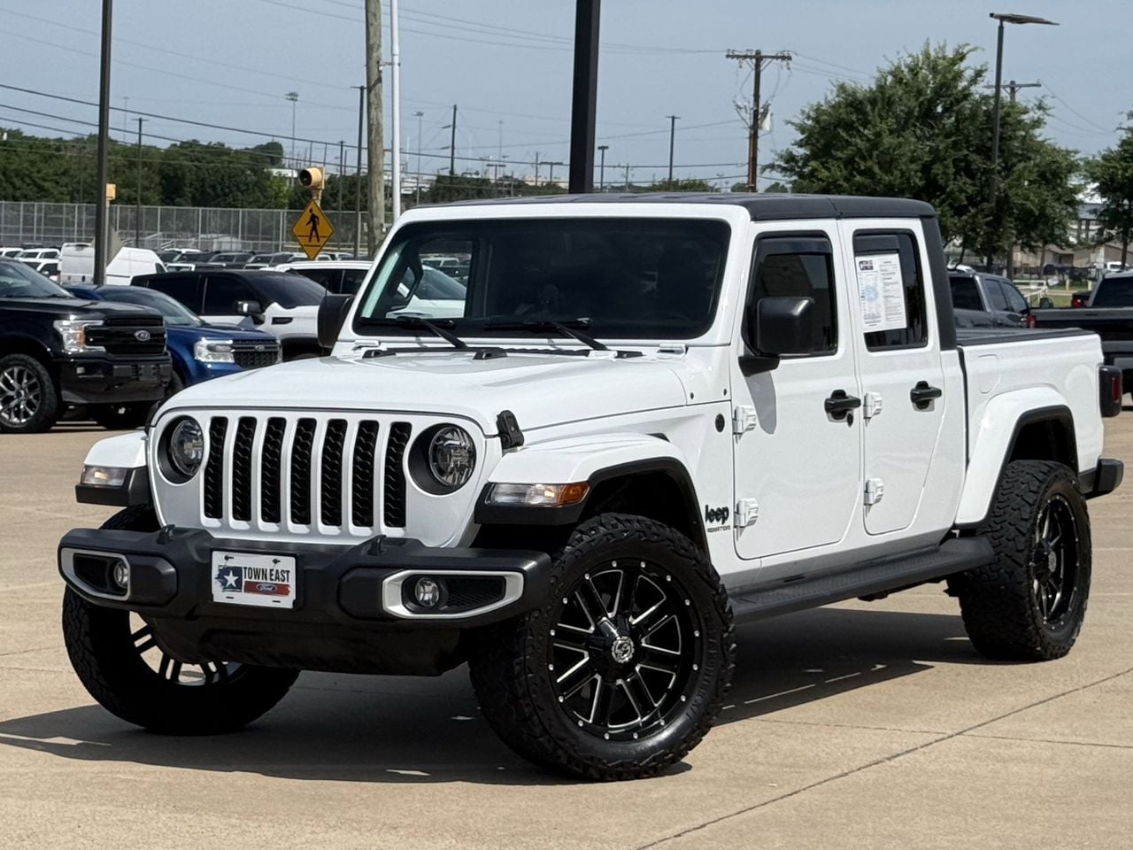 2022 Jeep Gladiator Sport S's photo