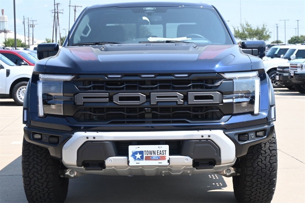 New 2025 Ford F-150 Raptor Truck SuperCrew Cab