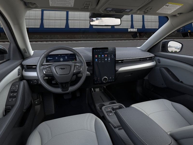 2025 Ford Mustang Mach-E Premium - Photo 10