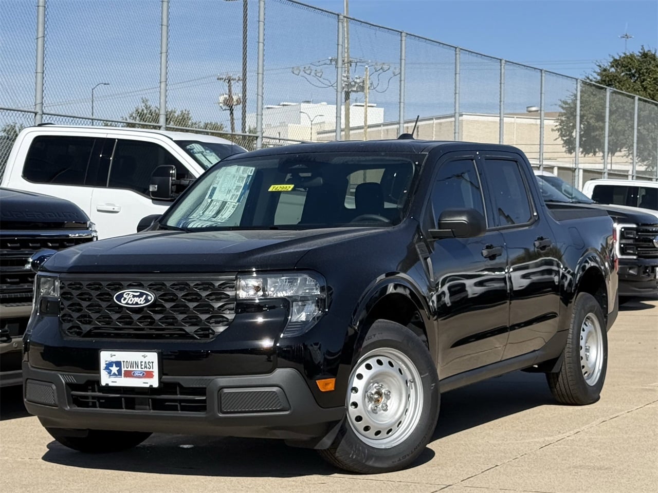 2025 Ford Maverick XL's photo