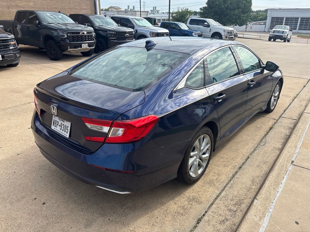 Used 2018 Honda Accord LX Sedan