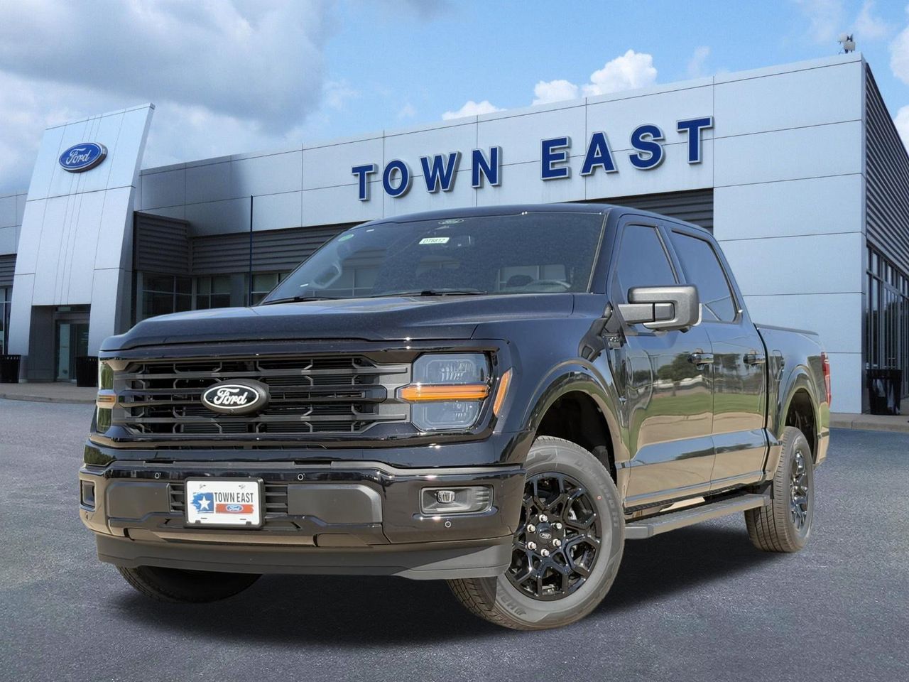 New 2026 Ford F-150 XLT