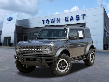2023 Ford Bronco Badlands SUV