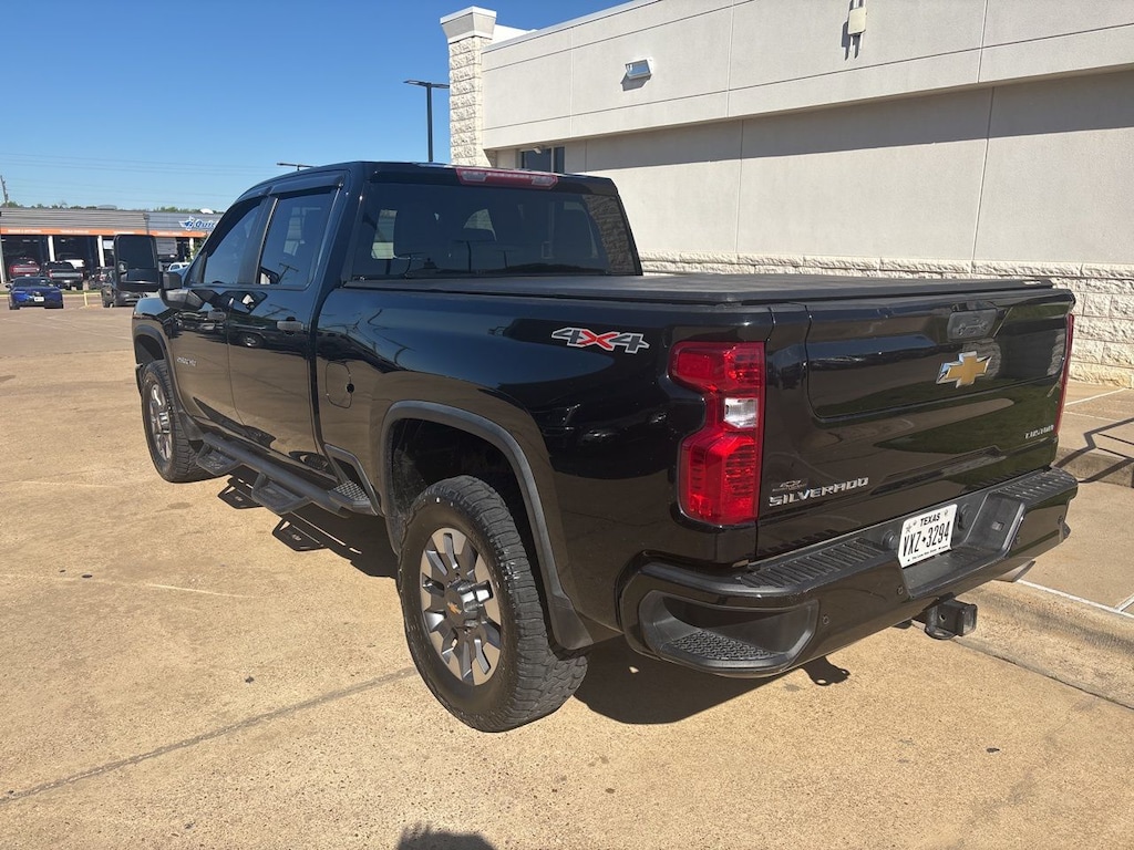 Used 2024 Chevrolet Silverado 2500HD Custom Truck