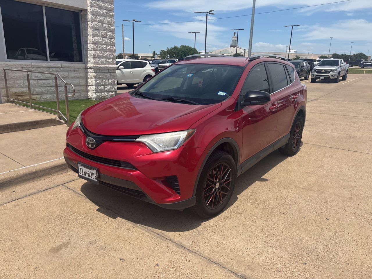 2017 Toyota RAV4 LE's photo
