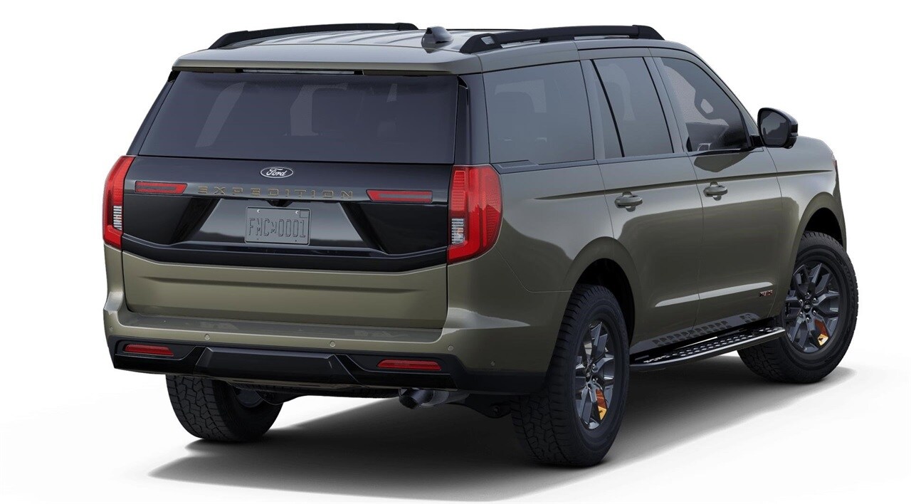 2025 Ford Expedition photo 2