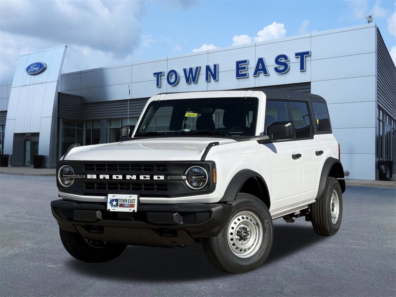 2025 Ford Bronco 4-Door Base's photo
