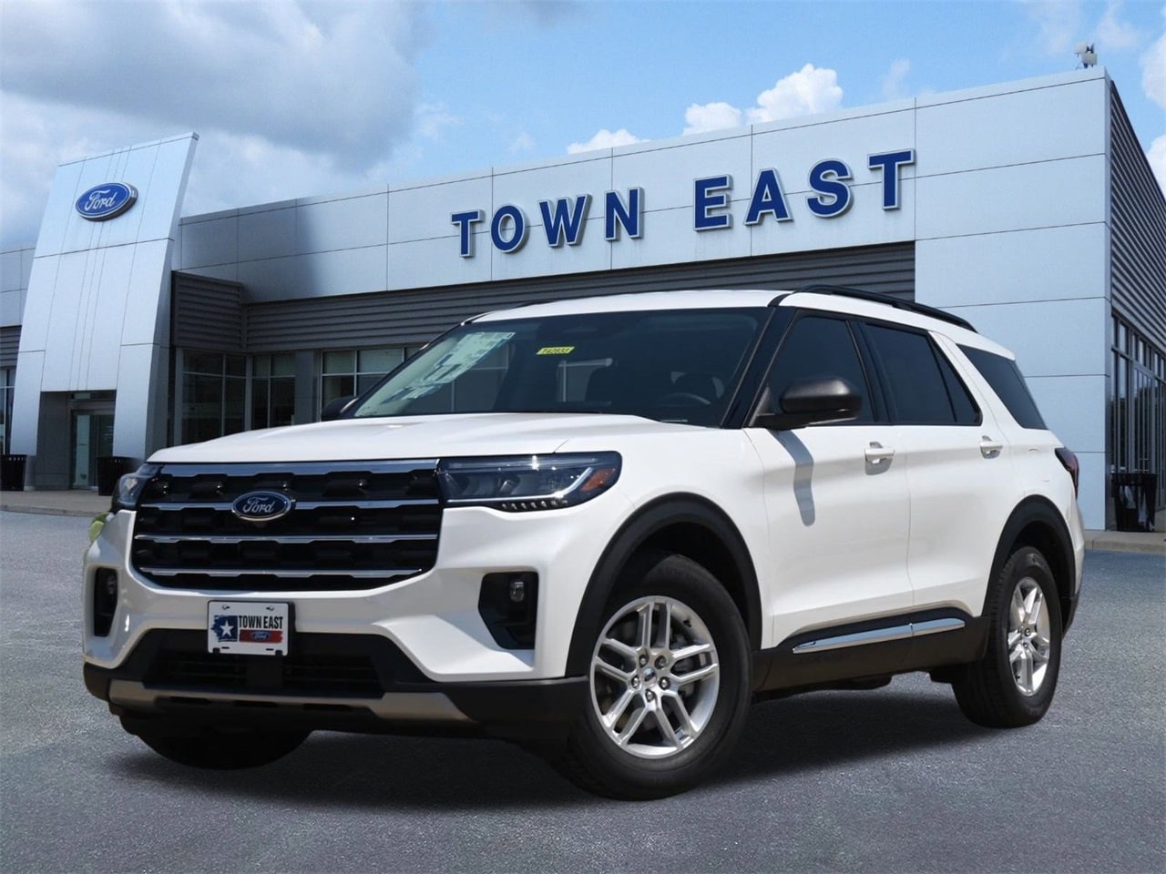 2025 Ford Explorer Active's photo