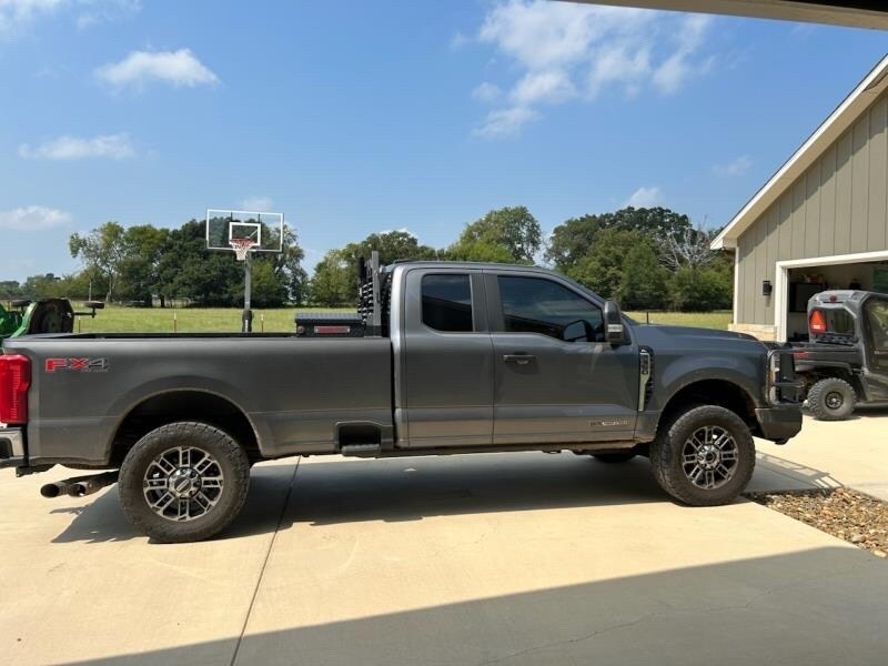 2023 Ford F-350 photo 4