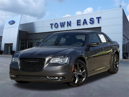 2023 Chrysler 300 S Sedan