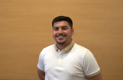Staff member Omar Aguinaga from ID_63542fcac884