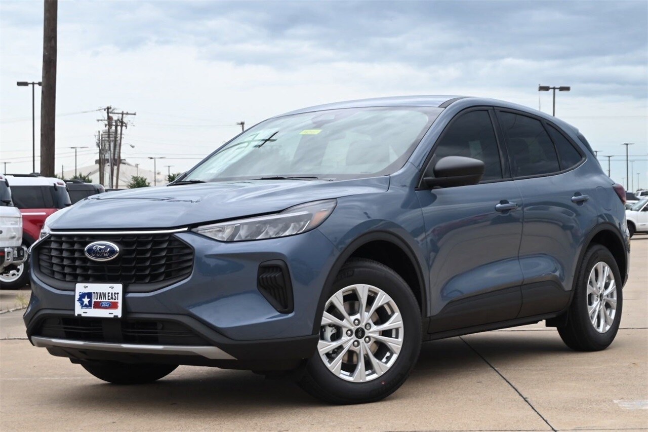 2025 Ford Escape Active photo 2