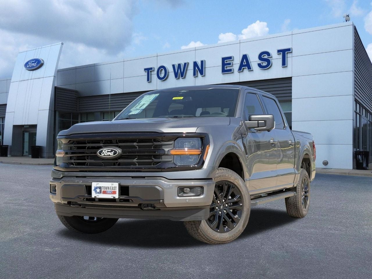 New 2026 Ford F-150 XLT