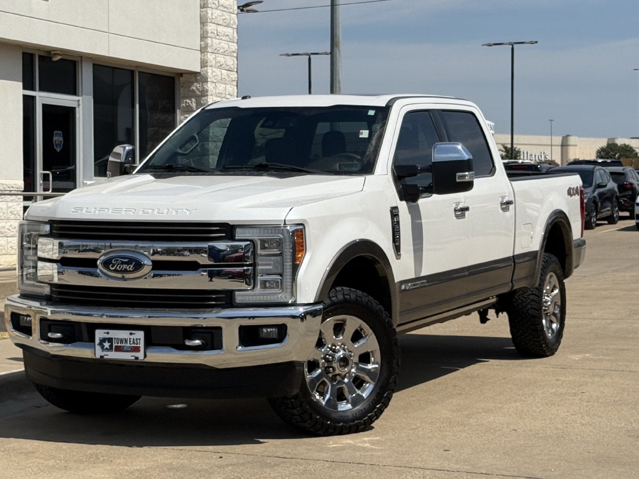 Oxford White 2018 Ford F-250 Super Duty Pickup Truck Four-Wheel Drive 6-Speed Automatic