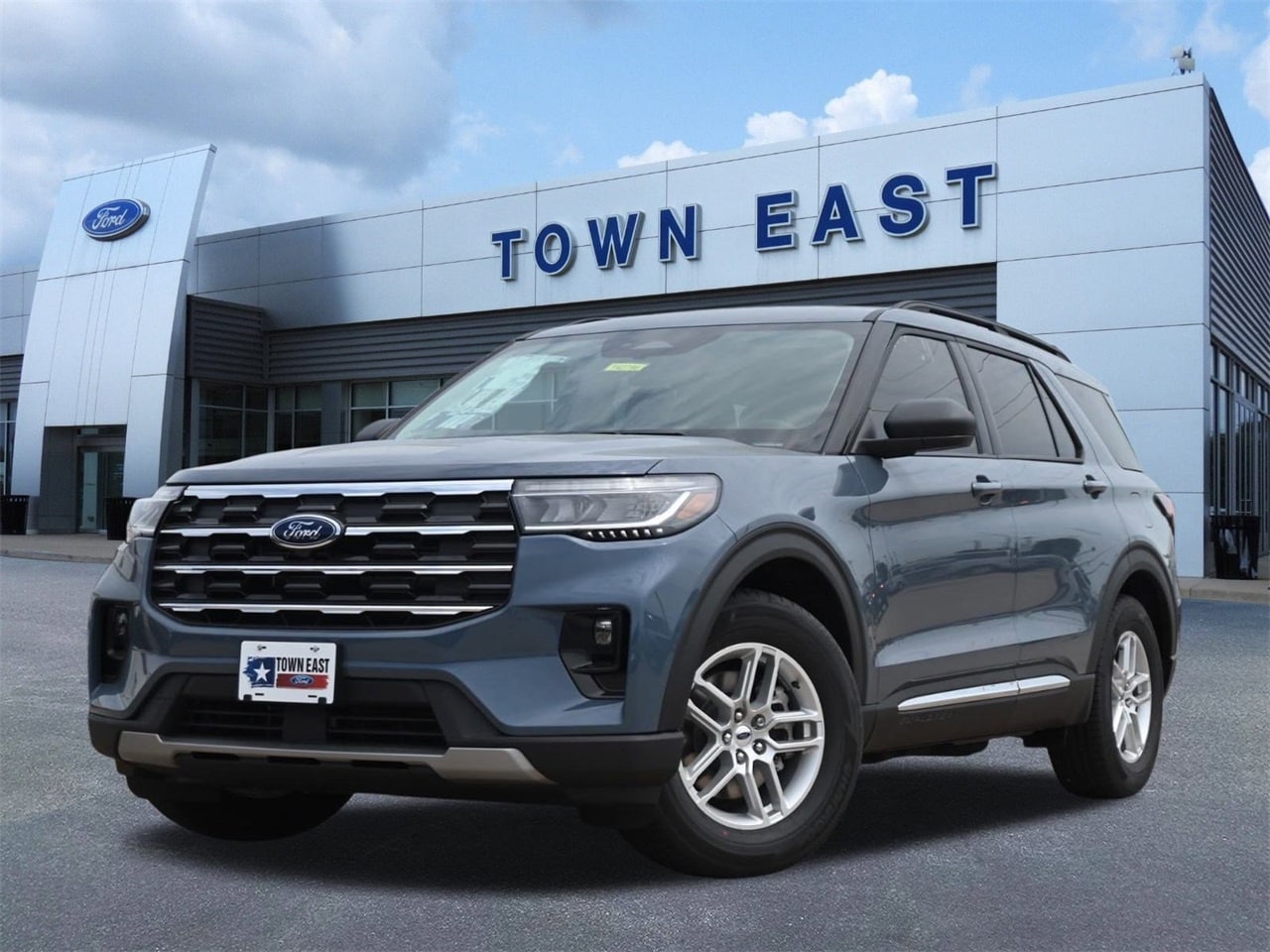 2025 Ford Explorer Active's photo