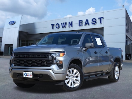 2024 Chevrolet Silverado 1500 Custom Truck