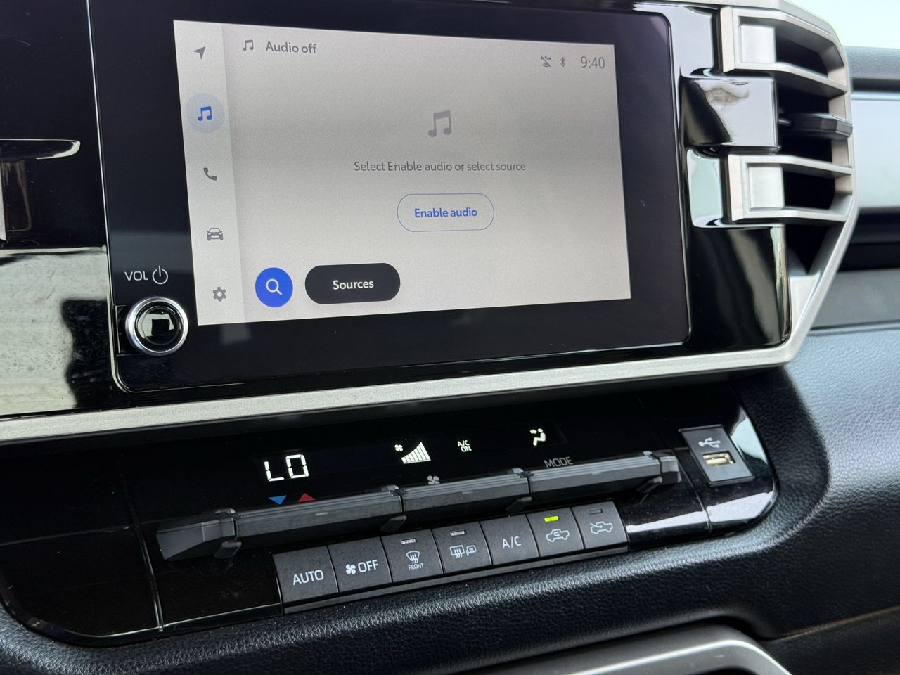 2025 Toyota Tundra SR5 - Photo 16