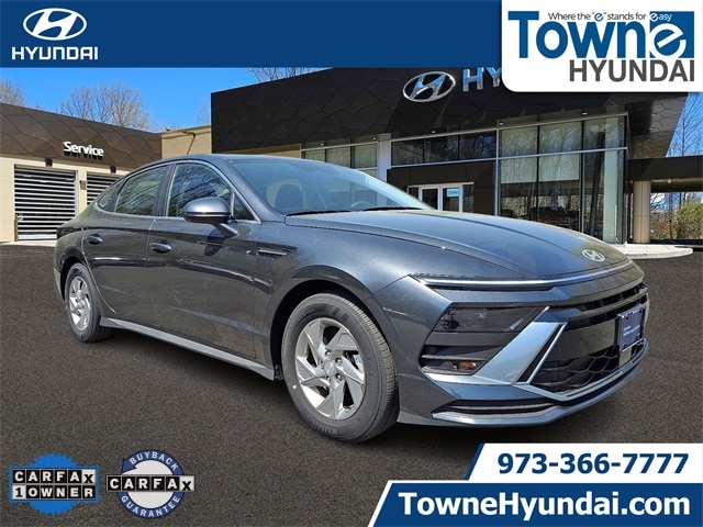 2025 Hyundai Sonata SE's photo