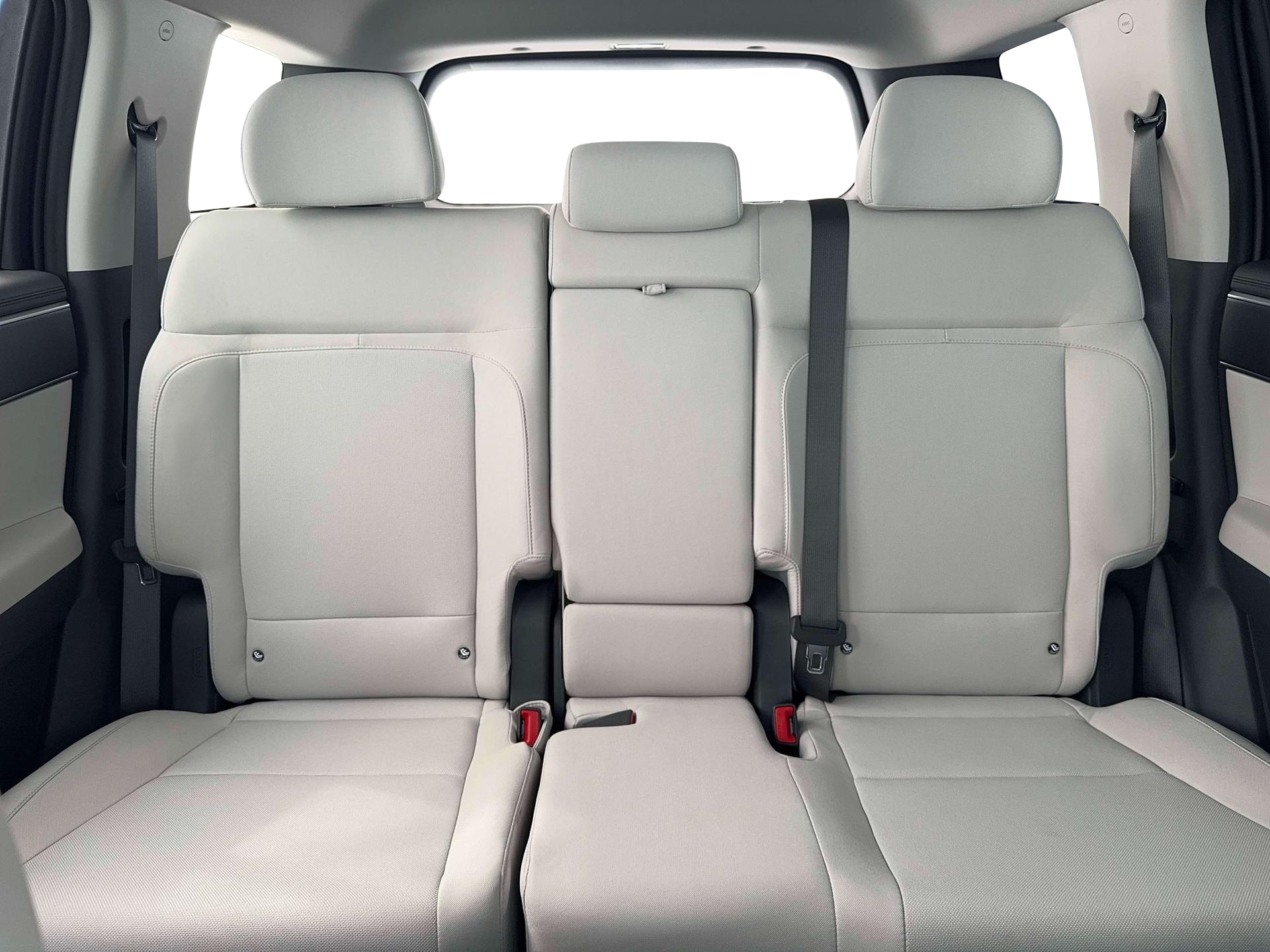 2026 Hyundai Santa Fe SE - Photo 16