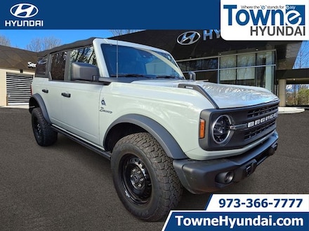 2022 Ford Bronco SUV Cactus
