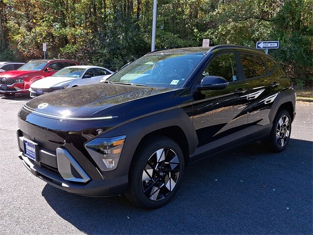 2025 Hyundai Kona SEL photo 2