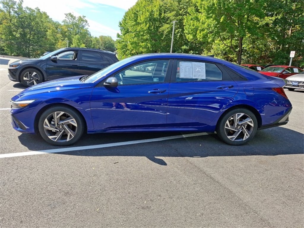 Certified 2025 Hyundai Elantra SEL Sport Sedan