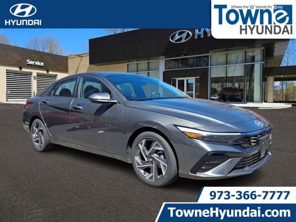 Certified 2025 Hyundai Elantra SEL Convenience Sedan