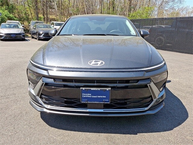 2025 Hyundai Sonata SE photo 2