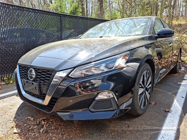 Used 2022 Nissan Altima SV with VIN 1N4BL4DV4NN388962 for sale in Denville, NJ