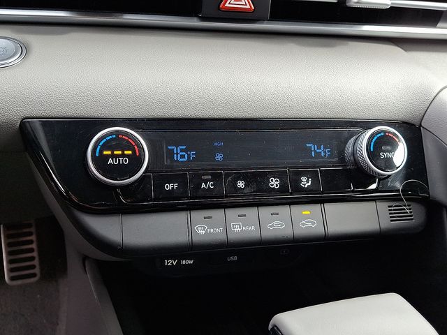 2025 Hyundai Elantra SEL - Photo 16