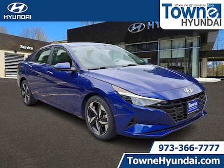 2023 Hyundai Elantra SEL Sedan Intense Blue