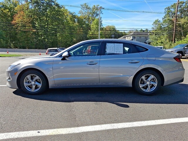 2023 Hyundai Sonata SE photo 4