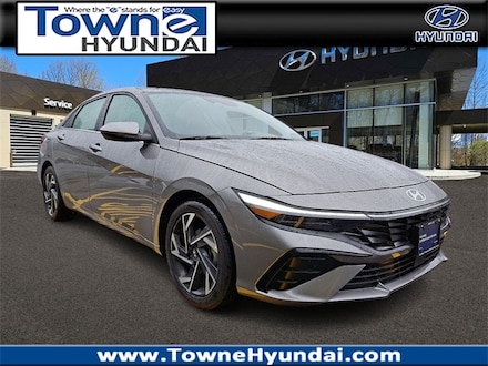 2024 Hyundai Elantra SEL Sedan Fluid Metal