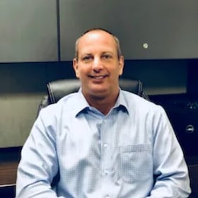 Staff member Ernie Dix from ID_d878046d273f