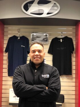 Staff member Jose Nunez from ID_c37e83