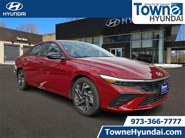 2025 Hyundai Elantra SEL's photo