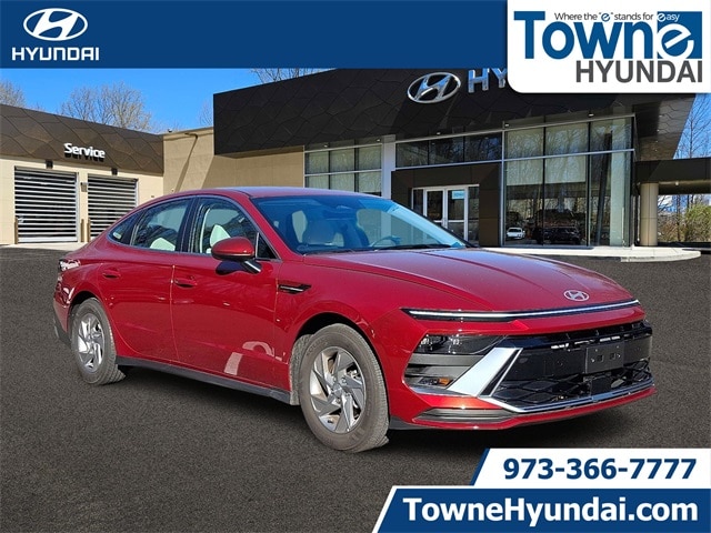 2025 Hyundai Sonata SE's photo