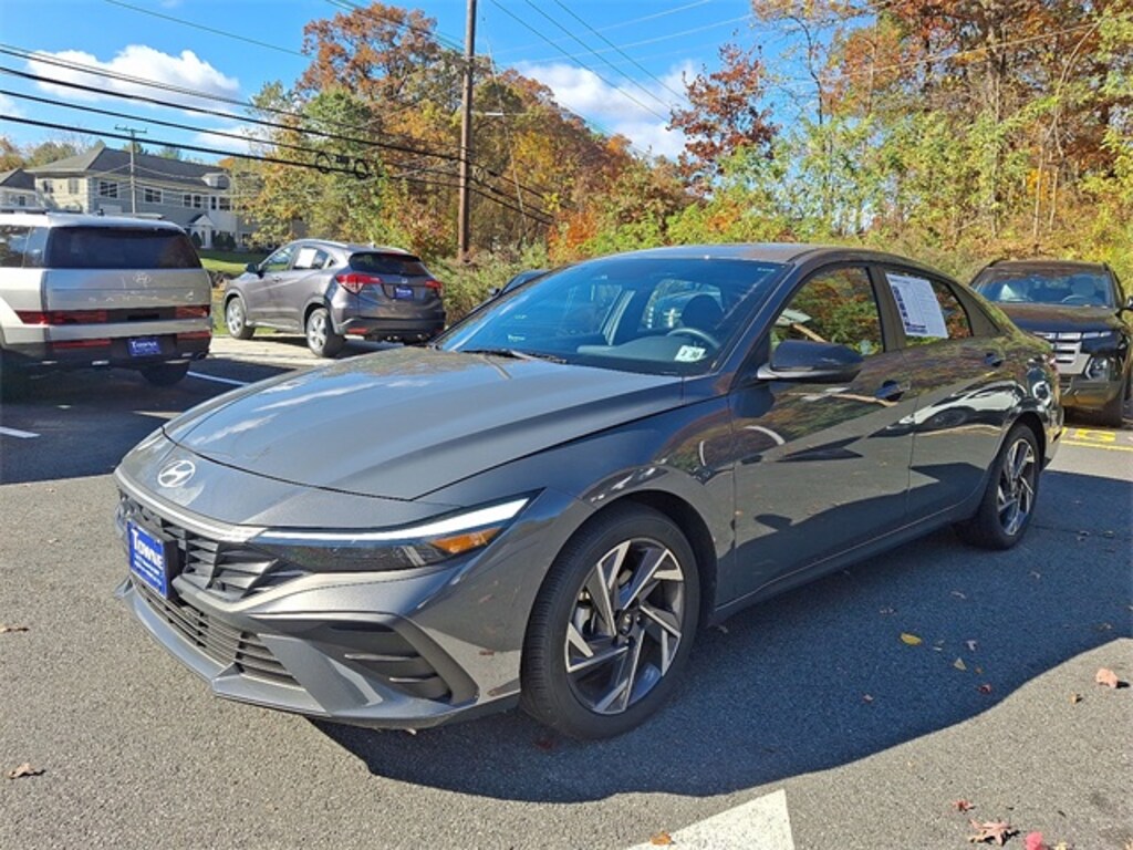Certified 2025 Hyundai Elantra SEL Sport Sedan