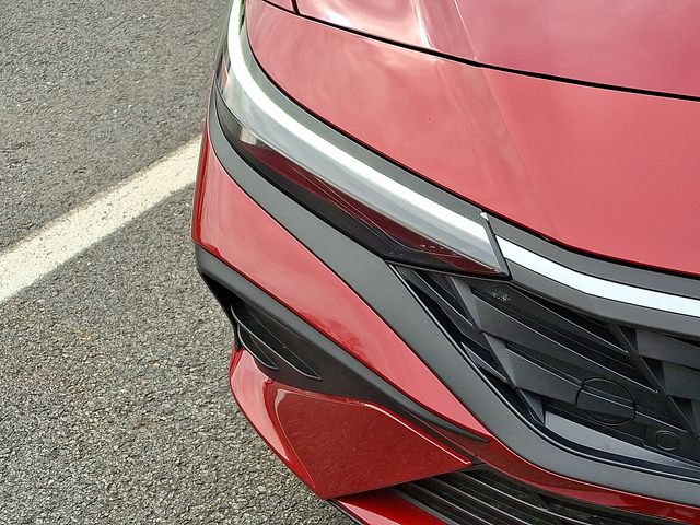 2025 Hyundai Elantra SEL - Photo 10