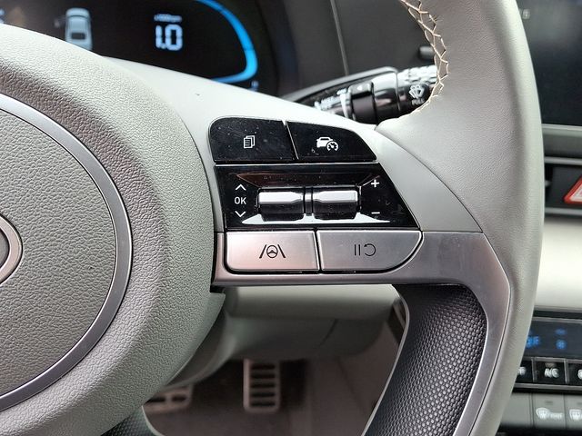2025 Hyundai Elantra SEL - Photo 22