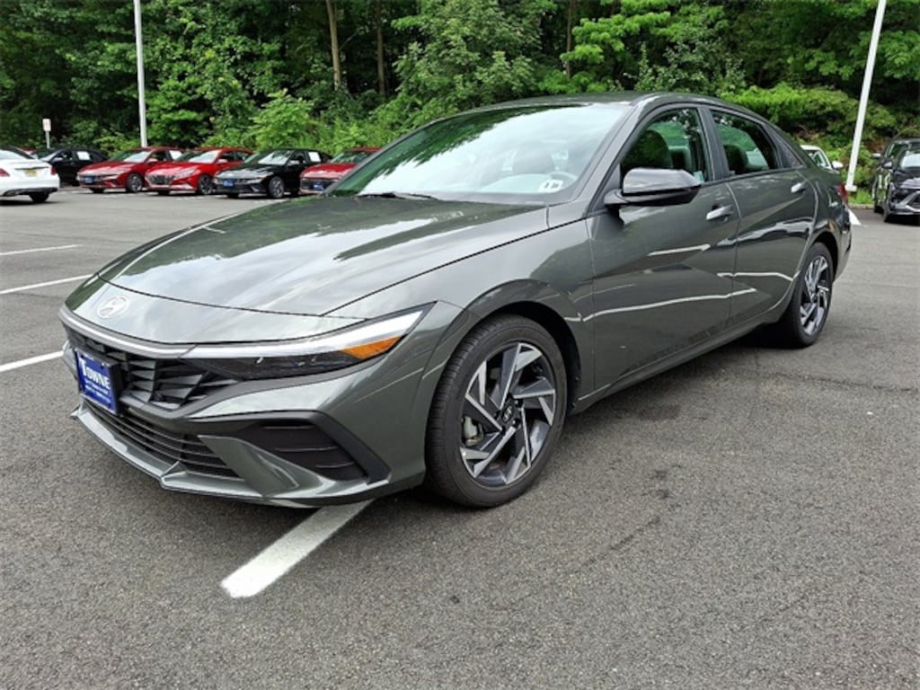 Certified 2025 Hyundai Elantra SEL Sport Sedan