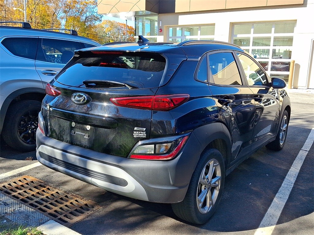 2023 Hyundai Kona SEL photo 4