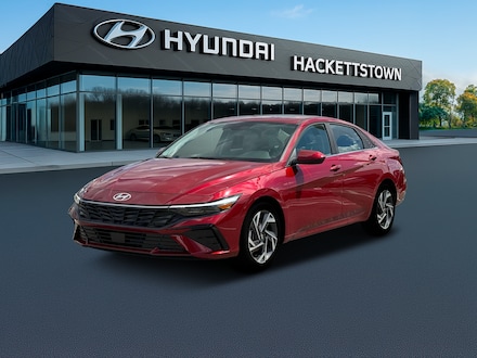 2025 Hyundai Elantra SEL Convenience Sedan