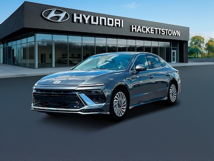 2025 Hyundai Sonata Hybrid SEL Sedan