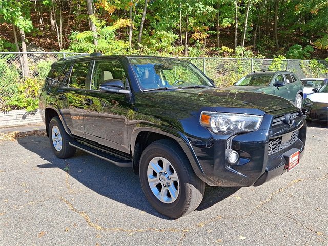 2020 Toyota 4Runner SR5 Premium photo 3
