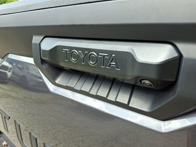 2025 Toyota Tundra SR5 - Photo 28