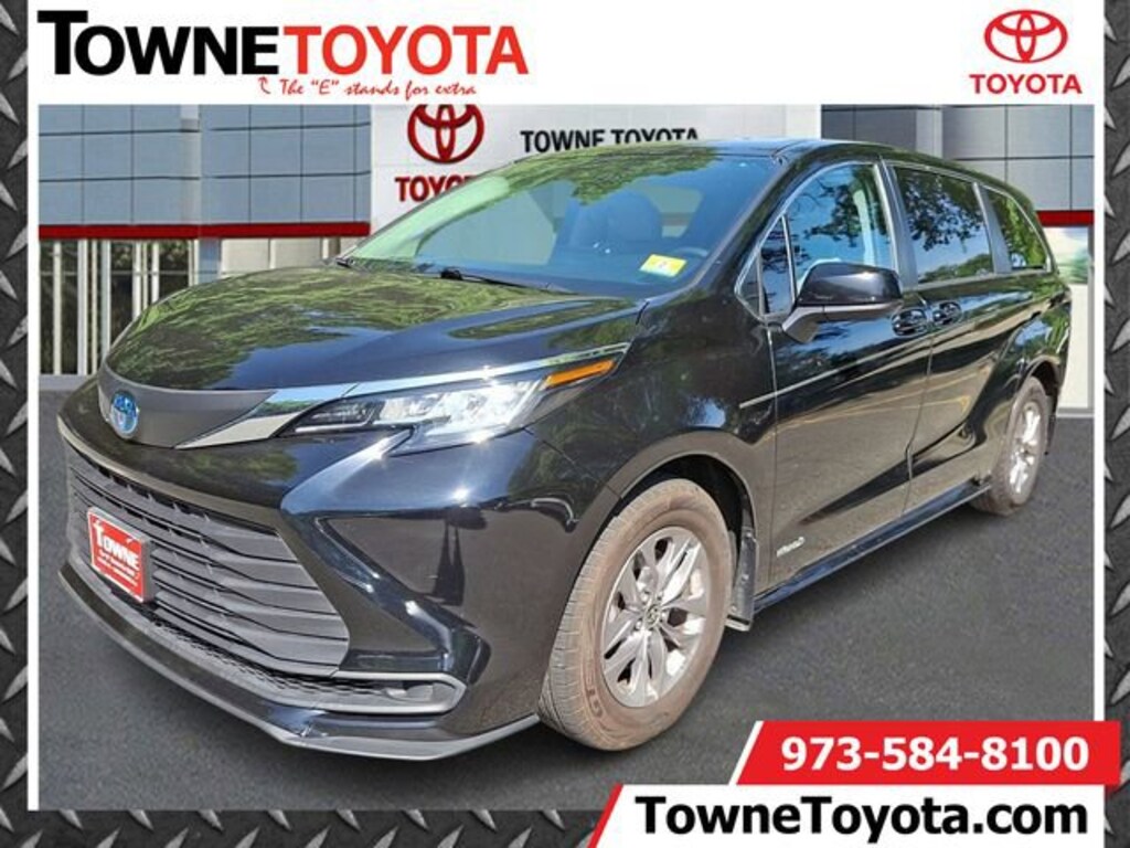 Certified 2021 Toyota Sienna LE 8 Passenger Passenger Van