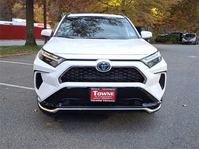 2023 Toyota RAV4 Prime SE photo 2